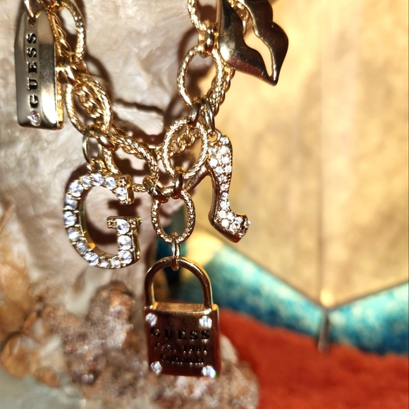GUESS Charm Bracelet/Necklace - Picture 5 of 6